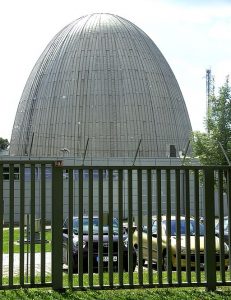 Das Garchinger Atomei von 1957 war als Forschungsreaktor das erste AKW der Bundesrepublik. Der nicht realisierte Berliner Reaktor wäre der erste kommerziell genutzte Meiler gewesen.